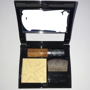 NEW MaryKay CanaryDiamond/GoldSequins Compact Set